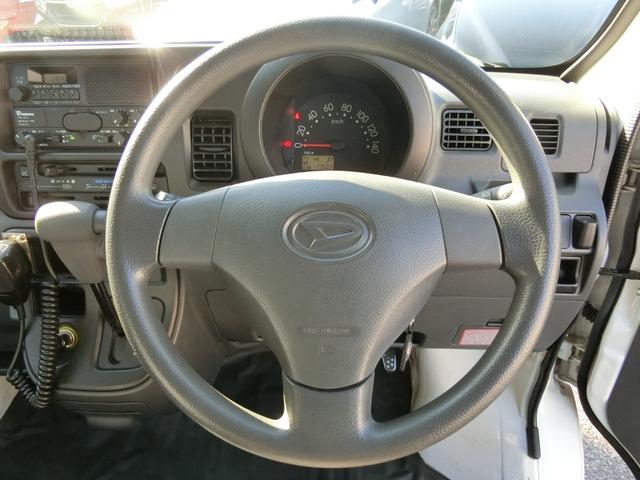 ハイゼットカーゴ スペシャル　プレミア故障保証ゴールドプラン１年　走行１７５０４Ｋｍ　ＷエアＢ　両側スライドドア　ノボル電機車載用拡声装置　ＳＤプレーヤー搭載アンプ　レベライザー付きヘッドライト　前席左右パワーウインドウ（17枚目）