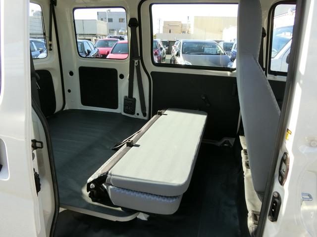 ハイゼットカーゴ スペシャル　プレミア故障保証ゴールドプラン１年　走行１７５０４Ｋｍ　ＷエアＢ　両側スライドドア　ノボル電機車載用拡声装置　ＳＤプレーヤー搭載アンプ　レベライザー付きヘッドライト　前席左右パワーウインドウ（28枚目）
