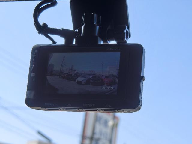 エブリイ ＰＡリミテッド　セーフティサポート装着車　プレミア保証ゴールド１年　デュアルカメラブレーキサポート　ＥＳＰ（車輌走行安定補助システム）パーキングセンサー　オーバーヘッドコンソール　前席左右ＰＷ　キーレス＋スペアキー（44枚目）