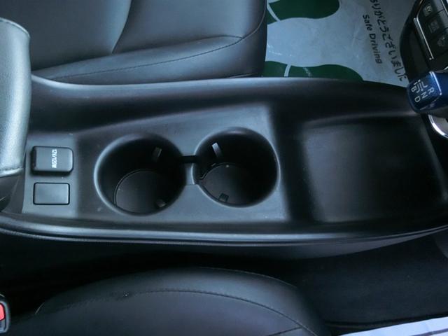 プリウス Ｓツーリングセレクション　プレミア故障保証ゴールドプラン１年　純正ＳＤナビ　フルセグ　ＢＴ　Ｂカメラ　ＥＴＣ　ＬＥＤヘッドライト　ＬＥＤフォグ　黒革レザーシート　シートヒーター　純正１７ＡＷ　　クルーコン　スマートキー２個（37枚目）