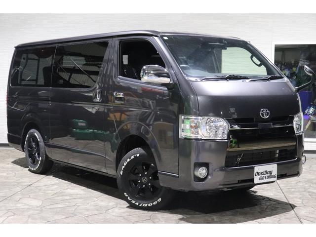 ハイエースバン スーパーＧＬ　５０ＴＨ　アニバーサリーリミテッド　５型モデル４ＷＤ・ディーゼル・３列シート・７人乗り・レボシート・対面シート・４ナンバー・パワースライドドア・パナソニックＳＤナビ・フルセグ・Ｂカメラ・フリップダウンモニタ・ＥＴＣ・キャンピング　仕様（6枚目）