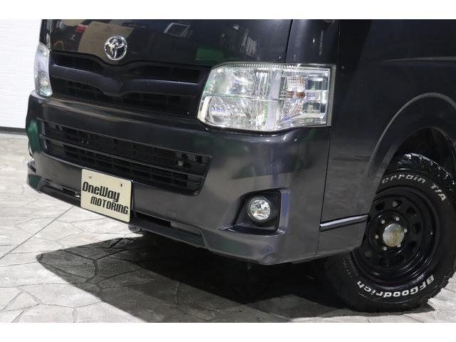 ハイエースバン ロングスーパーＧＬ　３型モデル４ＷＤ・ディーゼル・ＨＩＤヘッド・デイトナ１６ＡＷ・グッドリッチ・サントレックスヒッチメンバ・小窓・ＬＥＤテール（5枚目）