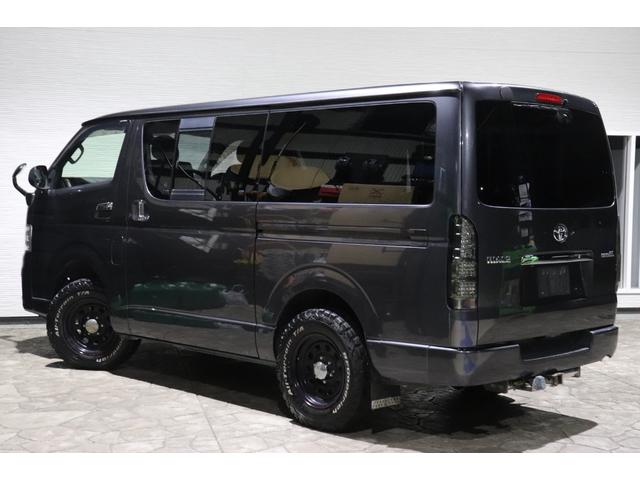 ハイエースバン ロングスーパーＧＬ　３型モデル４ＷＤ・ディーゼル・ＨＩＤヘッド・デイトナ１６ＡＷ・グッドリッチ・サントレックスヒッチメンバ・小窓・ＬＥＤテール（10枚目）