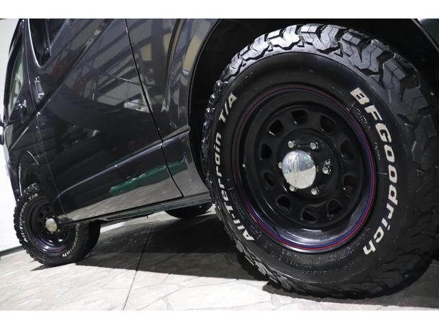 ハイエースバン ロングスーパーＧＬ　３型モデル４ＷＤ・ディーゼル・ＨＩＤヘッド・デイトナ１６ＡＷ・グッドリッチ・サントレックスヒッチメンバ・小窓・ＬＥＤテール（11枚目）