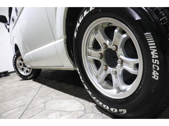 ハイエースバン ロングスーパーＧＬ　５型モデル４ＷＤ・ディーゼル・純正ＳＤナビ・フルセグブルーツース・バックカメラ・ＥＴＣ・ＬＥＤヘッドライト・ＴＳＳ・ＬＤＡ・ＡＨＢ・左側面軽損修復・ミラー型ドライブレコーダ・ＡＣ１００Ｖ・小窓（11枚目）