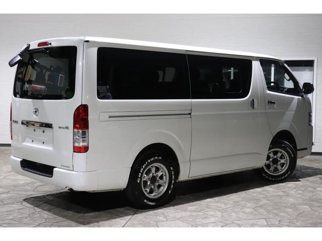 ハイエースバン ロングスーパーＧＬ　５型モデル４ＷＤ・ディーゼル・純正ＳＤナビ・フルセグブルーツース・バックカメラ・ＥＴＣ・ＬＥＤヘッドライト・ＴＳＳ・ＬＤＡ・ＡＨＢ・左側面軽損修復・ミラー型ドライブレコーダ・ＡＣ１００Ｖ・小窓（13枚目）