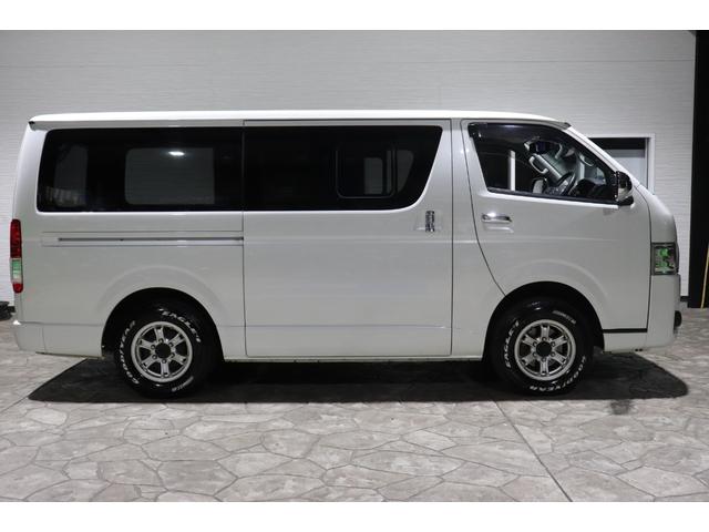 ハイエースバン ロングスーパーＧＬ　５型モデル４ＷＤ・ディーゼル・純正ＳＤナビ・フルセグブルーツース・バックカメラ・ＥＴＣ・ＬＥＤヘッドライト・ＴＳＳ・ＬＤＡ・ＡＨＢ・左側面軽損修復・ミラー型ドライブレコーダ・ＡＣ１００Ｖ・小窓（16枚目）