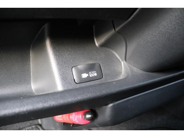 ハイエースバン ロングスーパーＧＬ　５型モデル４ＷＤ・ディーゼル・純正ＳＤナビ・フルセグブルーツース・バックカメラ・ＥＴＣ・ＬＥＤヘッドライト・ＴＳＳ・ＬＤＡ・ＡＨＢ・左側面軽損修復・ミラー型ドライブレコーダ・ＡＣ１００Ｖ・小窓（33枚目）