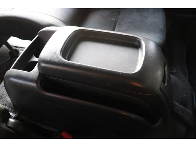 ハイエースバン ロングスーパーＧＬ　５型モデル４ＷＤ・ディーゼル・純正ＳＤナビ・フルセグブルーツース・バックカメラ・ＥＴＣ・ＬＥＤヘッドライト・ＴＳＳ・ＬＤＡ・ＡＨＢ・左側面軽損修復・ミラー型ドライブレコーダ・ＡＣ１００Ｖ・小窓（36枚目）