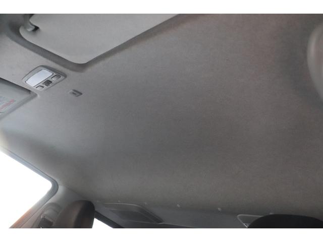 ハイエースバン ロングスーパーＧＬ　５型モデル４ＷＤ・ディーゼル・純正ＳＤナビ・フルセグブルーツース・バックカメラ・ＥＴＣ・ＬＥＤヘッドライト・ＴＳＳ・ＬＤＡ・ＡＨＢ・左側面軽損修復・ミラー型ドライブレコーダ・ＡＣ１００Ｖ・小窓（40枚目）