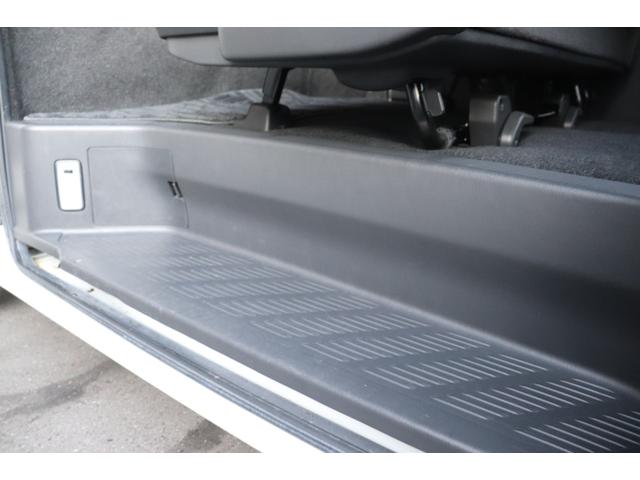 ハイエースバン ロングスーパーＧＬ　５型モデル４ＷＤ・ディーゼル・純正ＳＤナビ・フルセグブルーツース・バックカメラ・ＥＴＣ・ＬＥＤヘッドライト・ＴＳＳ・ＬＤＡ・ＡＨＢ・左側面軽損修復・ミラー型ドライブレコーダ・ＡＣ１００Ｖ・小窓（46枚目）