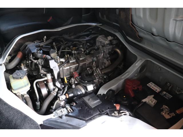 ハイエースバン ロングスーパーＧＬ　５型モデル４ＷＤ・ディーゼル・純正ＳＤナビ・フルセグブルーツース・バックカメラ・ＥＴＣ・ＬＥＤヘッドライト・ＴＳＳ・ＬＤＡ・ＡＨＢ・左側面軽損修復・ミラー型ドライブレコーダ・ＡＣ１００Ｖ・小窓（62枚目）