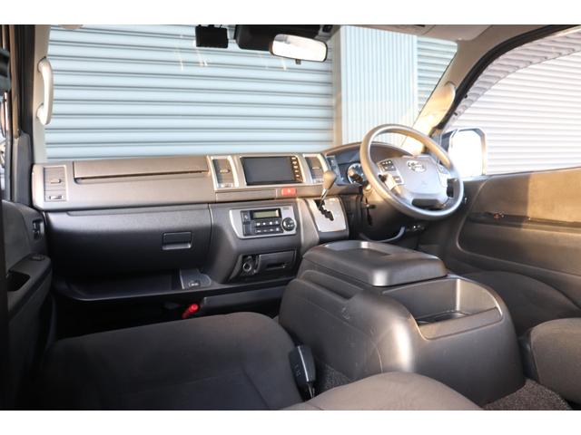 ハイエースバン ロングスーパーＧＬ　６型モデル・４ＷＤ・ＬＥＤヘッド・スマートキ・パノラミックビュモニタ・インテリジェントクリソナ・純正ＳＤナビ・ＥＴＣ・ドライブレコーダ・ＡＣ１００Ｖ・ＴＳＳ・ＬＤＡ・ＡＨＢ・ＰＣＳ・（16枚目）