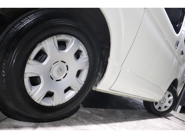 ハイエースバン ロングスーパーGL 6型モデル4WD・パナソニックSDナビ・フルセグブルーツース・バックカメラ・ETC車載機・ドライブレコーダ・TSS・PCS・AHB・LDA・アクセサリーコンセント100V・ステアリングスイッチ(14枚目)