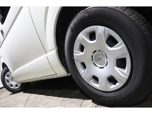 ハイエースバン ロングワイドスーパーGL 4型モデル・ミドルルーフワイド・8ナンバー2年車検・エセックスFリップ・フリップダウンモニタ・SDナビ・ETC・ドライブレコーダ・シートカバ・荷室床張り施工・ディーゼル・AC100V(11枚目)