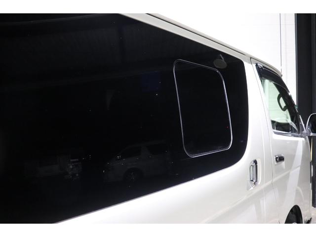 ハイエースバン ロングワイドスーパーGL 4型モデル・ミドルルーフワイド・8ナンバー2年車検・エセックスFリップ・フリップダウンモニタ・SDナビ・ETC・ドライブレコーダ・シートカバ・荷室床張り施工・ディーゼル・AC100V(15枚目)