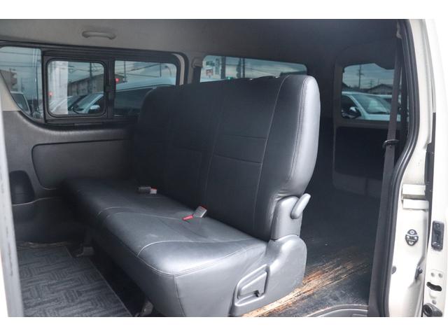 ハイエースバン ロングワイドスーパーGL 4型モデル・ミドルルーフワイド・8ナンバー2年車検・エセックスFリップ・フリップダウンモニタ・SDナビ・ETC・ドライブレコーダ・シートカバ・荷室床張り施工・ディーゼル・AC100V(36枚目)