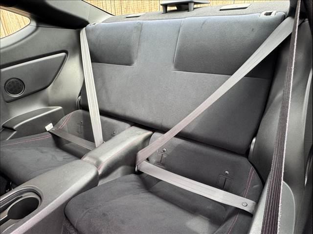 ８６ ＧＴ　純正ＨＤＤナビ　フルセグＴＶ　バックカメラ　ＥＴＣ　ＨＩＤヘッドライト　スマートキー　禁煙車　純正１７インチアルミホイール　プッシュスタート　ＤＶＤ再生　フォグランプ（37枚目）
