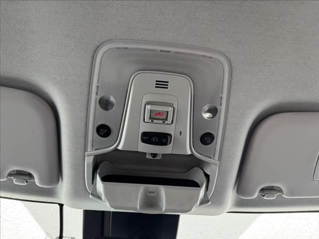 プリウスＰＨＶ Ｓナビパッケージ　純正１１．６インチナビ　トヨタセーフティセンス　ステアリングヒーター　禁煙車　シートヒーター　ＥＴＣ２．０　フルセグＴＶ　バックカメラ　スマートキー　Ｂｌｕｅｔｏｏｔｈ　レーダークルーズコントロール（53枚目）