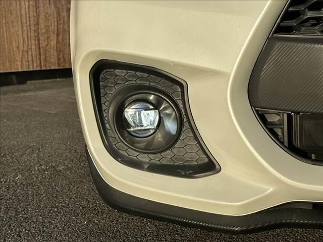 スイフトスポーツ ベースグレード 6速MT メモリーナビ フルセグTV ETC ローダウン アイライン クスコタワーバー 衝突軽減ブレーキ 禁煙車 レーダークルーズコントロール Bluetooth LEDヘッドライト シートヒーター(30枚目)