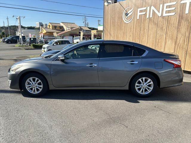 ティアナ ＸＬ　ＳＤナビ　フルセグＴＶ　Ｂｌｕｅｔｏｏｔｈ　バックカメラ　パワーシート　禁煙車　ＨＩＤヘッドライト　ＥＴＣ　スマートキー　オートエアコン　パワーウィンドウ　パワーステアリング（21枚目）