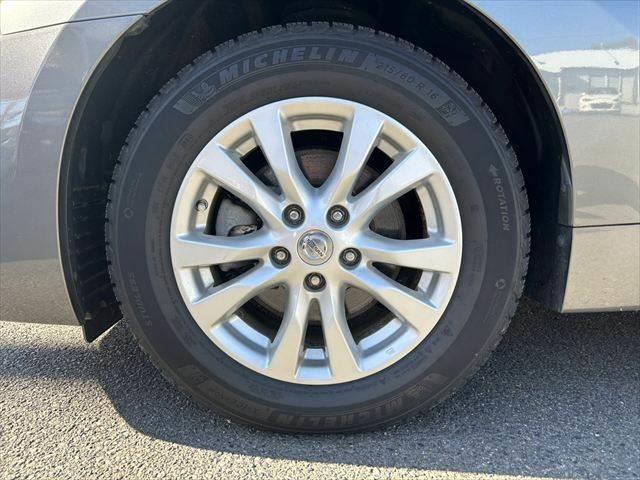 ティアナ ＸＬ　ＳＤナビ　フルセグＴＶ　Ｂｌｕｅｔｏｏｔｈ　バックカメラ　パワーシート　禁煙車　ＨＩＤヘッドライト　ＥＴＣ　スマートキー　オートエアコン　パワーウィンドウ　パワーステアリング（30枚目）