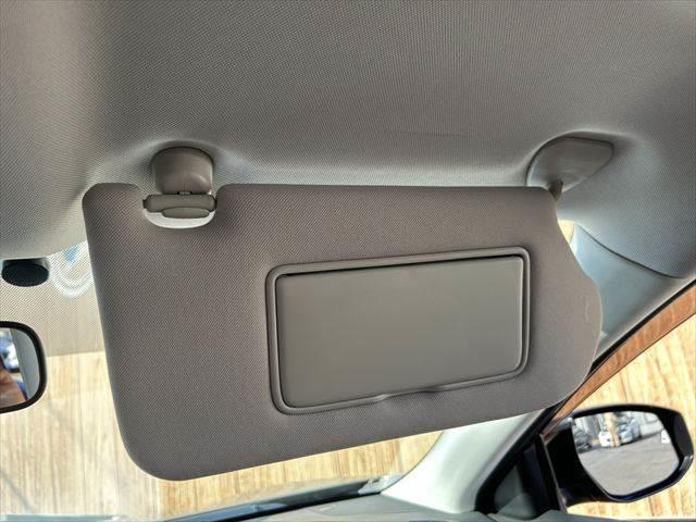 ティアナ ＸＬ　ＳＤナビ　フルセグＴＶ　Ｂｌｕｅｔｏｏｔｈ　バックカメラ　パワーシート　禁煙車　ＨＩＤヘッドライト　ＥＴＣ　スマートキー　オートエアコン　パワーウィンドウ　パワーステアリング（36枚目）