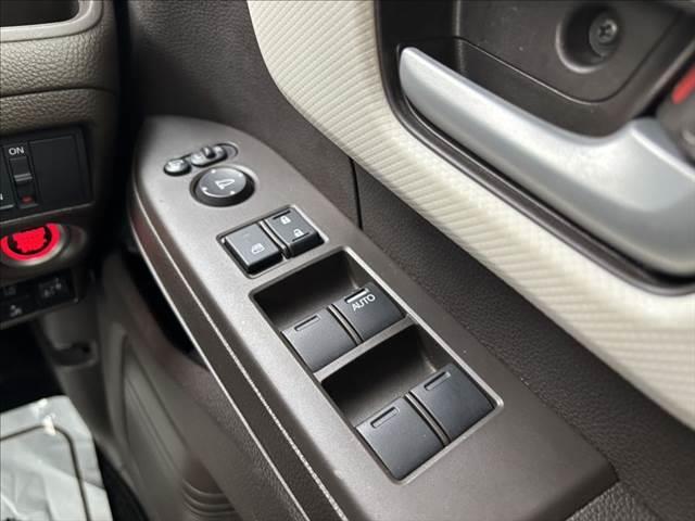 Ｎ－ＢＯＸ Ｌ　ユーザー買取車　メモリーナビ　フルセグＴＶ　バックカメラ　ＥＴＣ　パワースライドドア　レーダークルーズコントロール　衝突軽減ブレーキ　Ｂｌｕｅｔｏｏｔｈ　シートヒーター　ＬＥＤヘッドライト（42枚目）