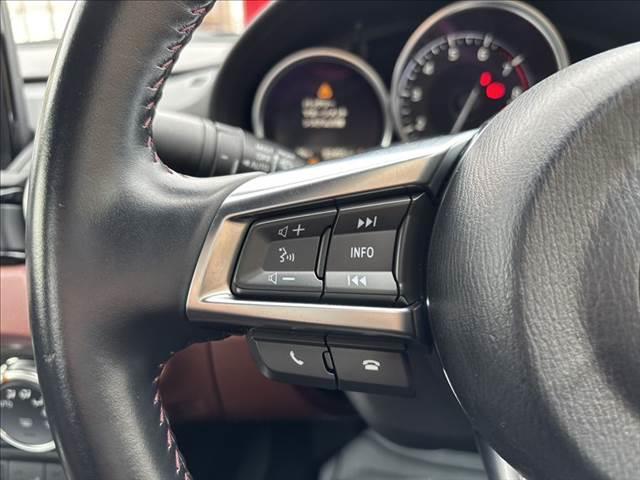 ロードスターＲＦ ＶＳ　禁煙車　６速ＭＴ　純正ナビ　本革シート　バックカメラ　フルセグＴＶ　Ｂｌｕｅｔｏｏｔｈ　ＬＥＤヘッドライト　ブラインドスポットモニター　シートヒーター　ＥＴＣ　フロントリップ　リアディフューザー（34枚目）