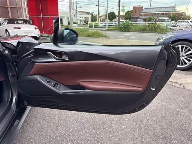 ロードスターＲＦ ＶＳ　禁煙車　６速ＭＴ　純正ナビ　本革シート　バックカメラ　フルセグＴＶ　Ｂｌｕｅｔｏｏｔｈ　ＬＥＤヘッドライト　ブラインドスポットモニター　シートヒーター　ＥＴＣ　フロントリップ　リアディフューザー（52枚目）