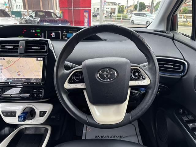 TOYOTA PRIUS A TOURING SELECTION