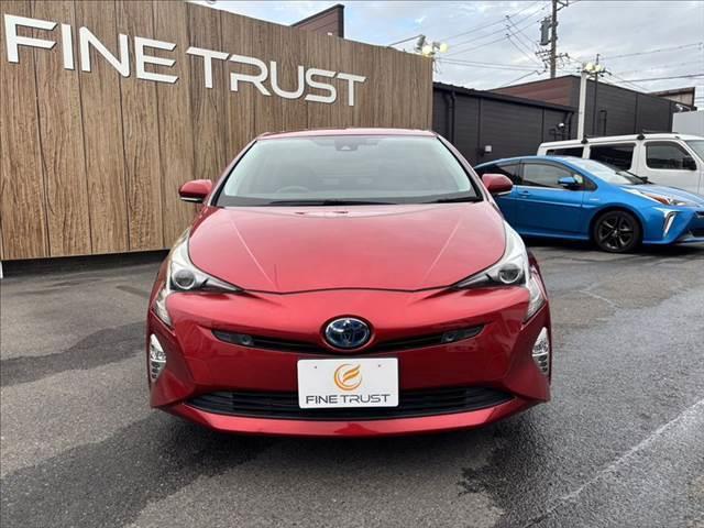 TOYOTA PRIUS A TOURING SELECTION