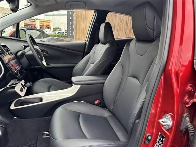 TOYOTA PRIUS A TOURING SELECTION