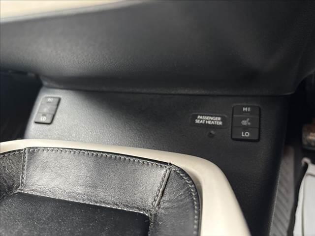TOYOTA PRIUS A TOURING SELECTION