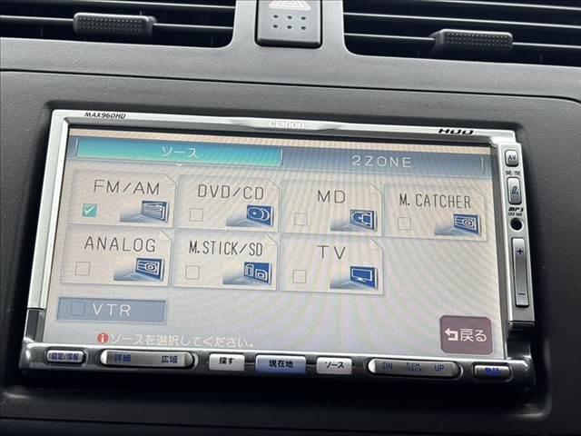 スイフト スポーツリミテッド 禁煙車 HDDナビ HIDヘッドライト スマートキー 純正16インチAW ETC パワーウィンドウ オートエアコン パワーステアリング 運転席エアバッグ 助手席エアバッグ 電動格納ミラー(5枚目)