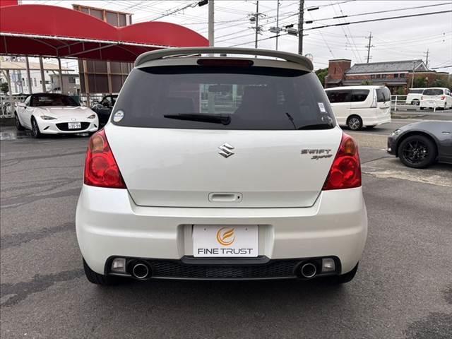 スイフト スポーツリミテッド 禁煙車 HDDナビ HIDヘッドライト スマートキー 純正16インチAW ETC パワーウィンドウ オートエアコン パワーステアリング 運転席エアバッグ 助手席エアバッグ 電動格納ミラー(18枚目)