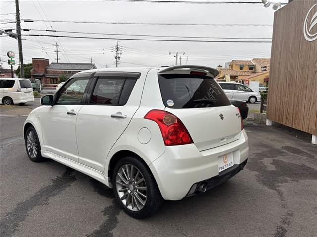 スイフト スポーツリミテッド 禁煙車 HDDナビ HIDヘッドライト スマートキー 純正16インチAW ETC パワーウィンドウ オートエアコン パワーステアリング 運転席エアバッグ 助手席エアバッグ 電動格納ミラー(19枚目)