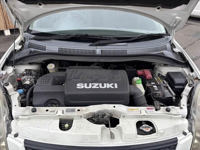 スイフト スポーツリミテッド 禁煙車 HDDナビ HIDヘッドライト スマートキー 純正16インチAW ETC パワーウィンドウ オートエアコン パワーステアリング 運転席エアバッグ 助手席エアバッグ 電動格納ミラー(32枚目)