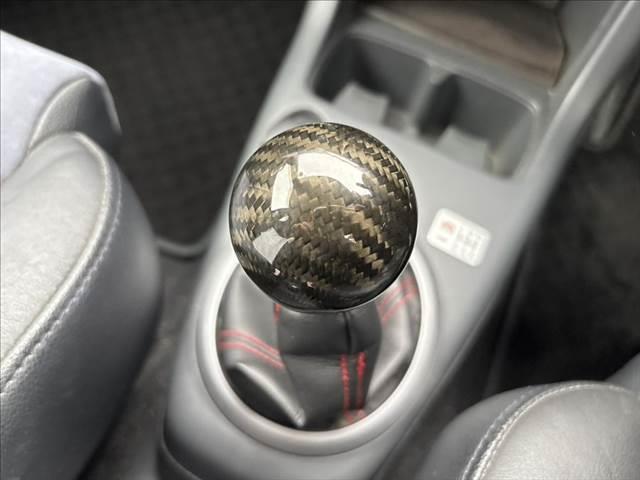 スイフト スポーツリミテッド 禁煙車 HDDナビ HIDヘッドライト スマートキー 純正16インチAW ETC パワーウィンドウ オートエアコン パワーステアリング 運転席エアバッグ 助手席エアバッグ 電動格納ミラー(36枚目)