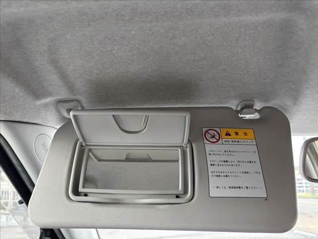 スイフト スポーツリミテッド 禁煙車 HDDナビ HIDヘッドライト スマートキー 純正16インチAW ETC パワーウィンドウ オートエアコン パワーステアリング 運転席エアバッグ 助手席エアバッグ 電動格納ミラー(51枚目)