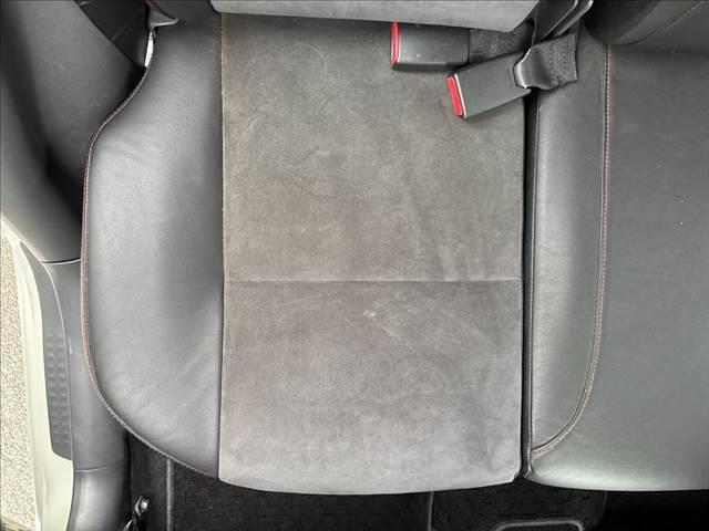 スイフト スポーツリミテッド 禁煙車 HDDナビ HIDヘッドライト スマートキー 純正16インチAW ETC パワーウィンドウ オートエアコン パワーステアリング 運転席エアバッグ 助手席エアバッグ 電動格納ミラー(61枚目)