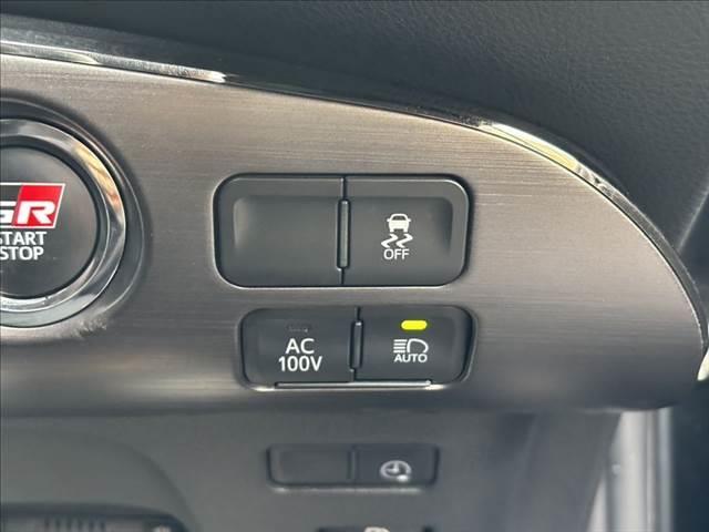 プリウスPHV Sナビパッケージ・GRスポーツ 純正11.6型SDナビ 5人乗り (後期型) フルセグTV バックカメラ ETC2.0 Bluetooth LEDヘッドライト 禁煙車 衝突軽減ブレーキ レーダークルーズコントロール シートヒーター(7枚目)