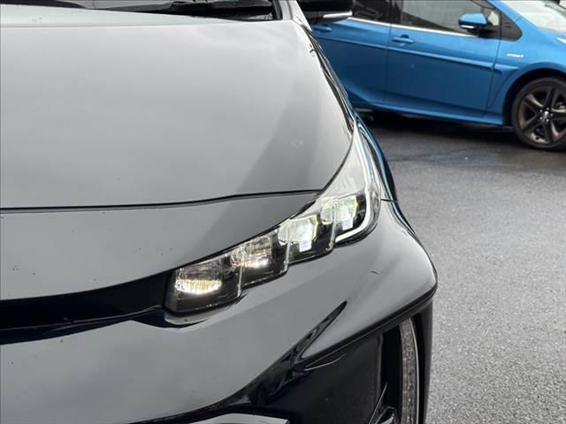 プリウスPHV Sナビパッケージ・GRスポーツ 純正11.6型SDナビ 5人乗り (後期型) フルセグTV バックカメラ ETC2.0 Bluetooth LEDヘッドライト 禁煙車 衝突軽減ブレーキ レーダークルーズコントロール シートヒーター(12枚目)