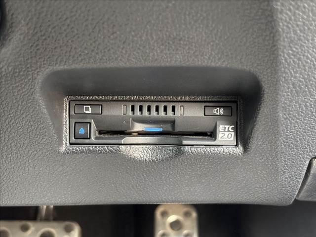 プリウスPHV Sナビパッケージ・GRスポーツ 純正11.6型SDナビ 5人乗り (後期型) フルセグTV バックカメラ ETC2.0 Bluetooth LEDヘッドライト 禁煙車 衝突軽減ブレーキ レーダークルーズコントロール シートヒーター(49枚目)