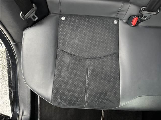 プリウスPHV Sナビパッケージ・GRスポーツ 純正11.6型SDナビ 5人乗り (後期型) フルセグTV バックカメラ ETC2.0 Bluetooth LEDヘッドライト 禁煙車 衝突軽減ブレーキ レーダークルーズコントロール シートヒーター(65枚目)