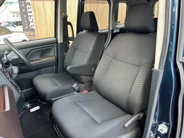 タンク X S 純正SDナビ Bluetooth 地デジTV パワースライドドア 衝突軽減ブレーキ 禁煙車 バックカメラ スマートキー シートヒーター アイドリングストップ 電動格納ミラー(31枚目)