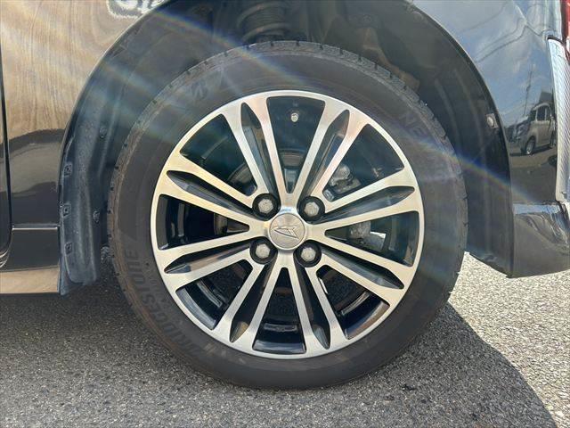 タント カスタムＲＳ　ＳＡ　純正ＳＤナビ　衝突軽減ブレーキ　バックカメラ　フルセグＴＶ　Ｂｌｕｅｔｏｏｔｈ　両側パワースライドドア　禁煙車　ＬＥＤヘッドライト　スマートキー　電動格納ミラー　横滑り防止装置（12枚目）