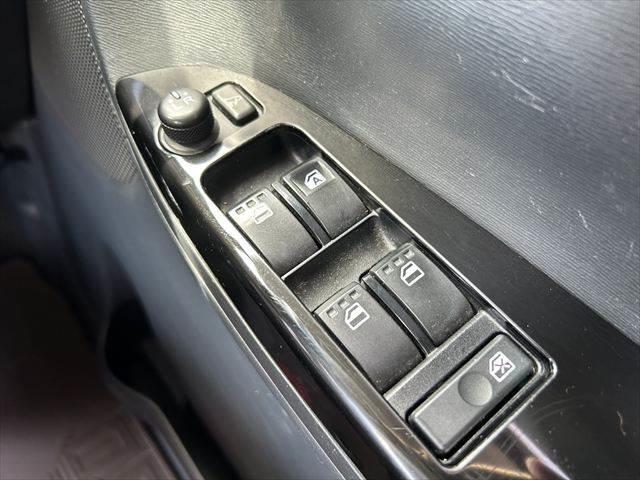 タント カスタムＲＳ　ＳＡ　純正ＳＤナビ　衝突軽減ブレーキ　バックカメラ　フルセグＴＶ　Ｂｌｕｅｔｏｏｔｈ　両側パワースライドドア　禁煙車　ＬＥＤヘッドライト　スマートキー　電動格納ミラー　横滑り防止装置（38枚目）