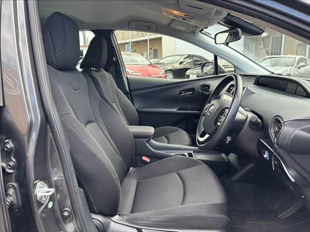 プリウス S モデリスタフルエアロ 純正9インチナビ バックカメラ フルセグTV ETC2.0 LEDヘッドライト 禁煙車 レーダークルーズコントロール 衝突軽減ブレーキ Bluetooth スマートキー(8枚目)