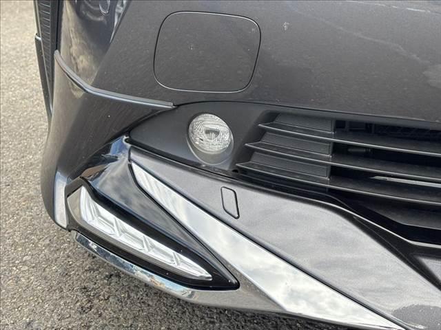 プリウス S モデリスタフルエアロ 純正9インチナビ バックカメラ フルセグTV ETC2.0 LEDヘッドライト 禁煙車 レーダークルーズコントロール 衝突軽減ブレーキ Bluetooth スマートキー(26枚目)